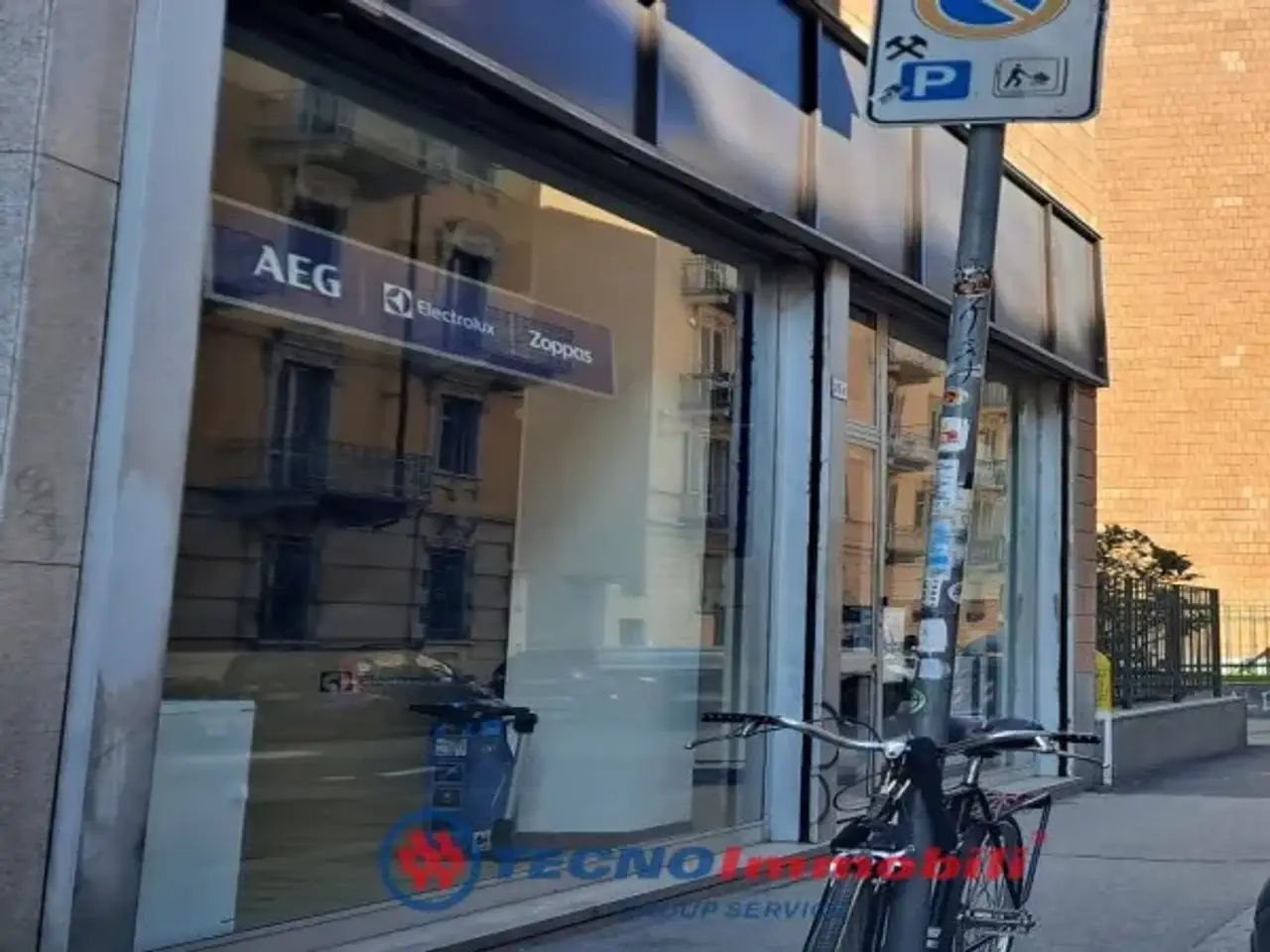 Negozio in Via Montebello, Torino, {3} - Foto 2