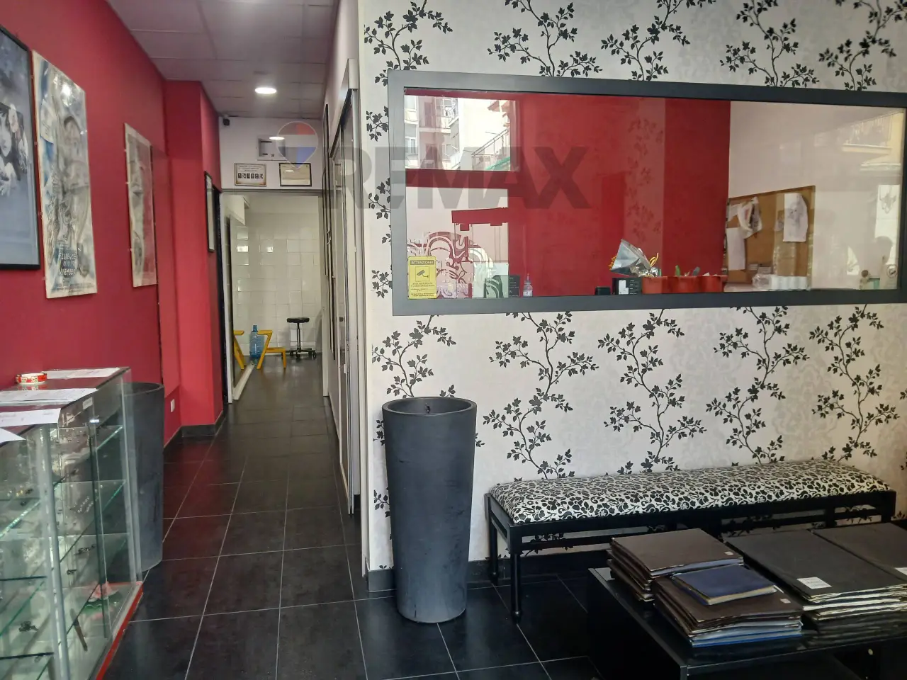 Esercizio commerciale in Via Cagliari 52, Catania, {3} - Foto 1