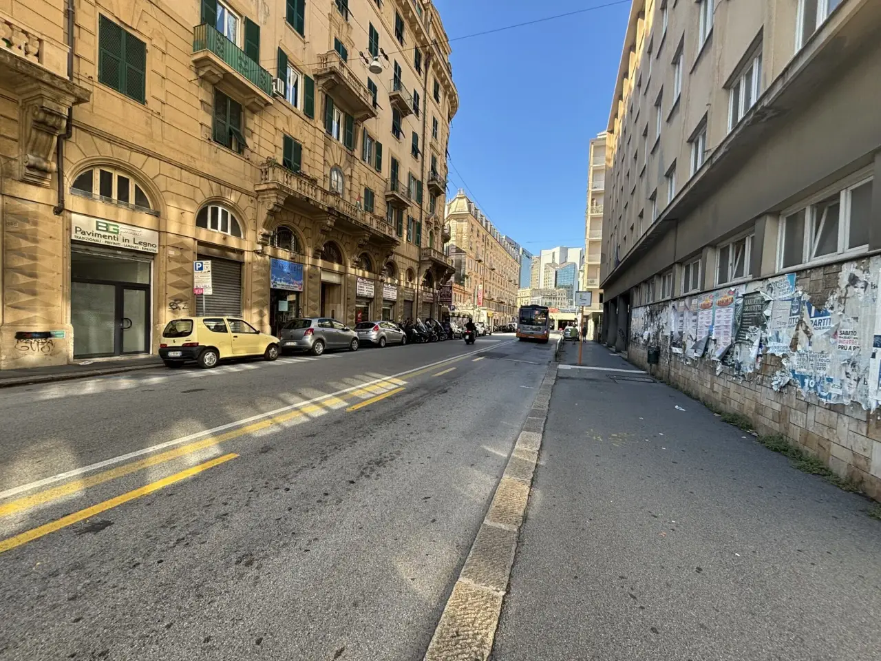 Negozio in Via Archimede 163r, Genova, {3} - Foto 2