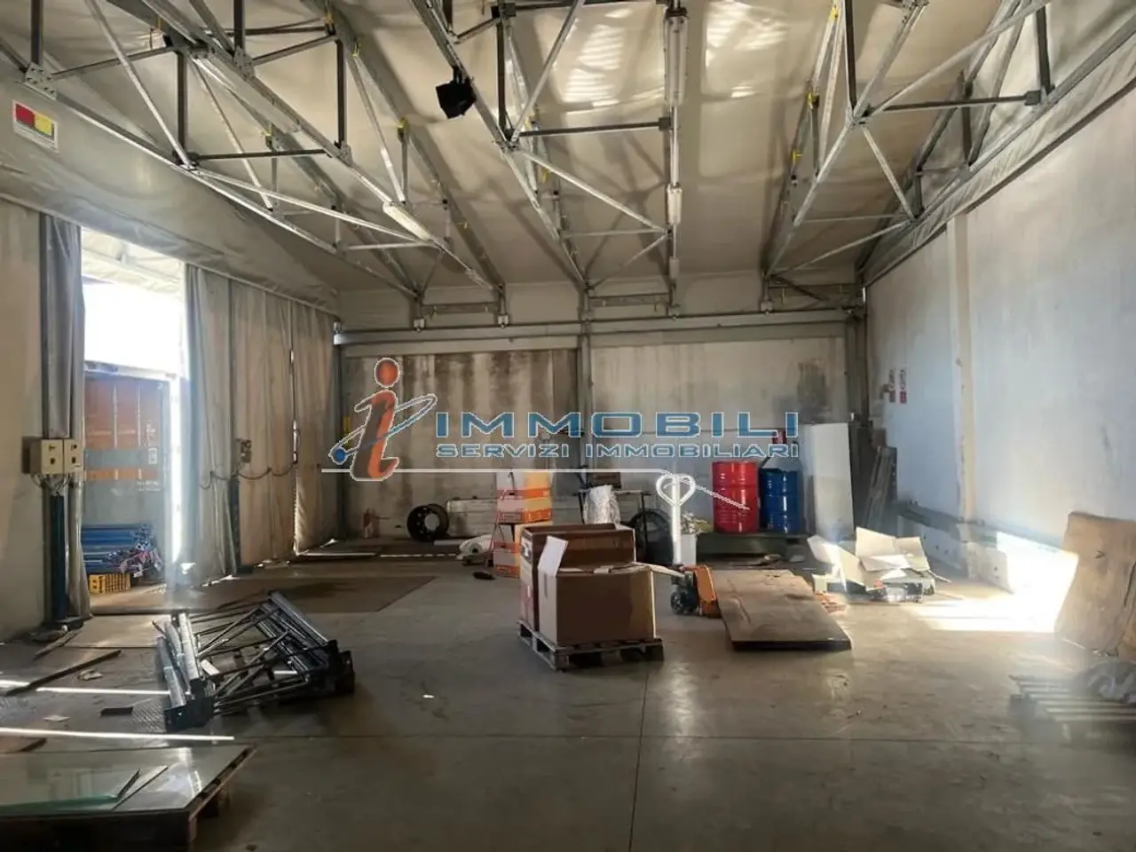Magazzino in Via Lario, San Giuliano Milanese, {3} - Foto 1