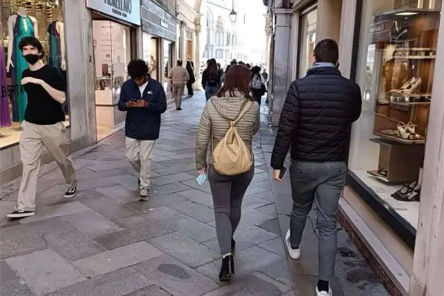 Geschäft in {3}, Piazza San Marco - Foto 1