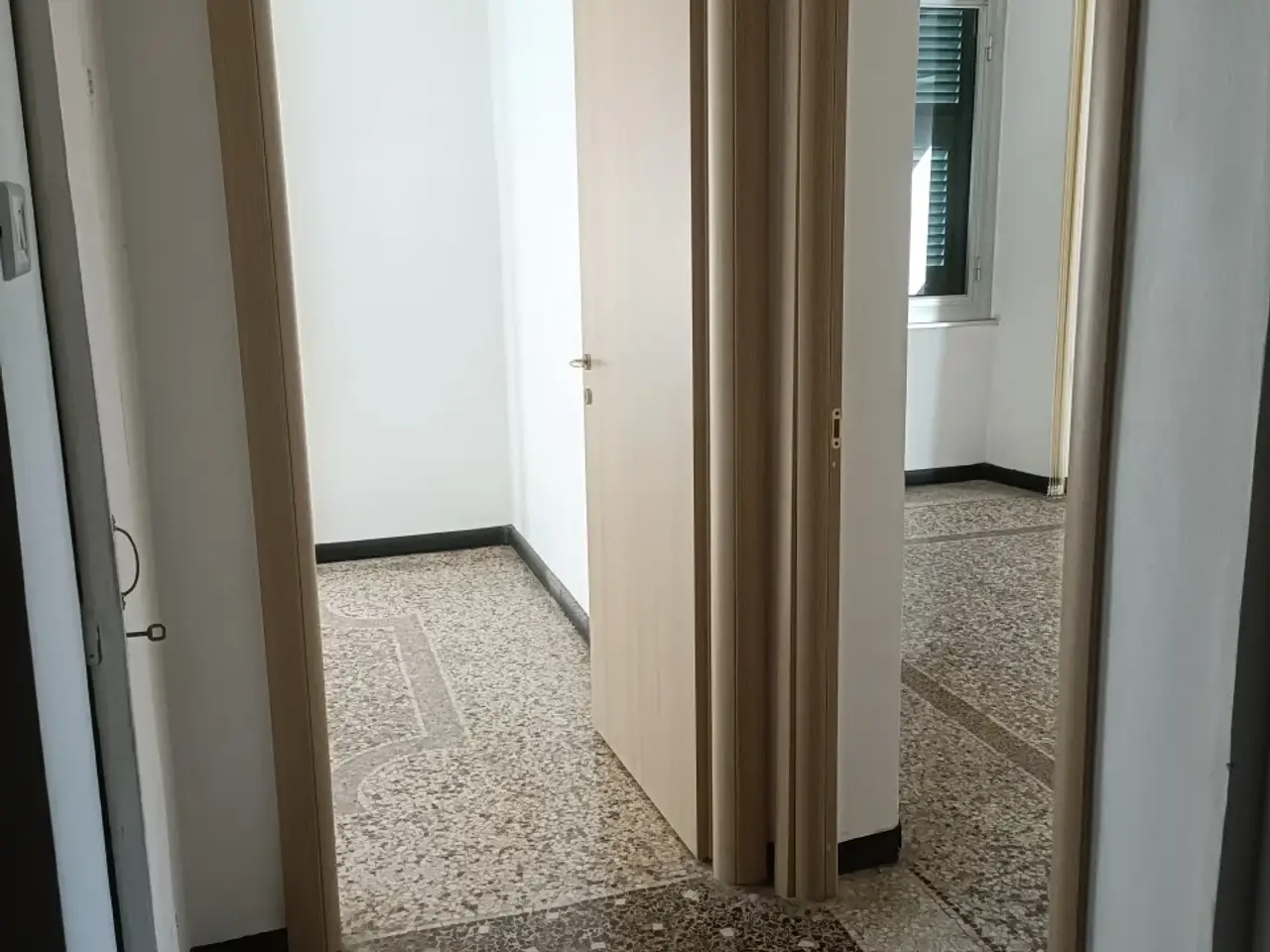 Ufficio in Via Caffa 6, Genova, {3} - Foto 2