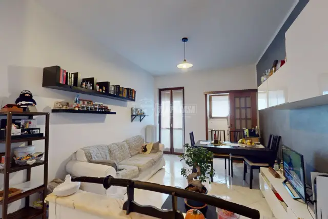 2-room flat in Via Vaglienti, Grugliasco - Photo 1