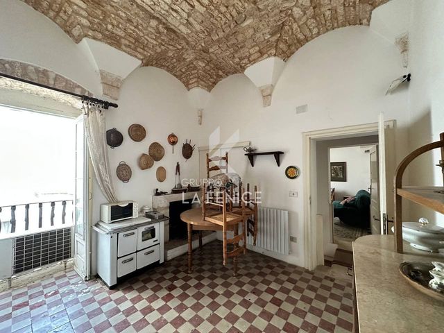 Detached house in Via Cappelletti, Martina Franca - Photo 1