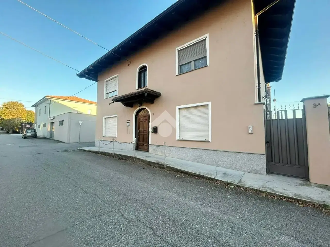 Ufficio in Viale M. d'Azeglio 3, San Giusto Canavese, {3} - Foto 1
