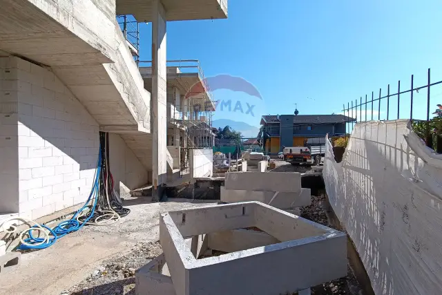 Quadrilocale in Via Cesare Battisti, Brembate di Sopra - Foto 1