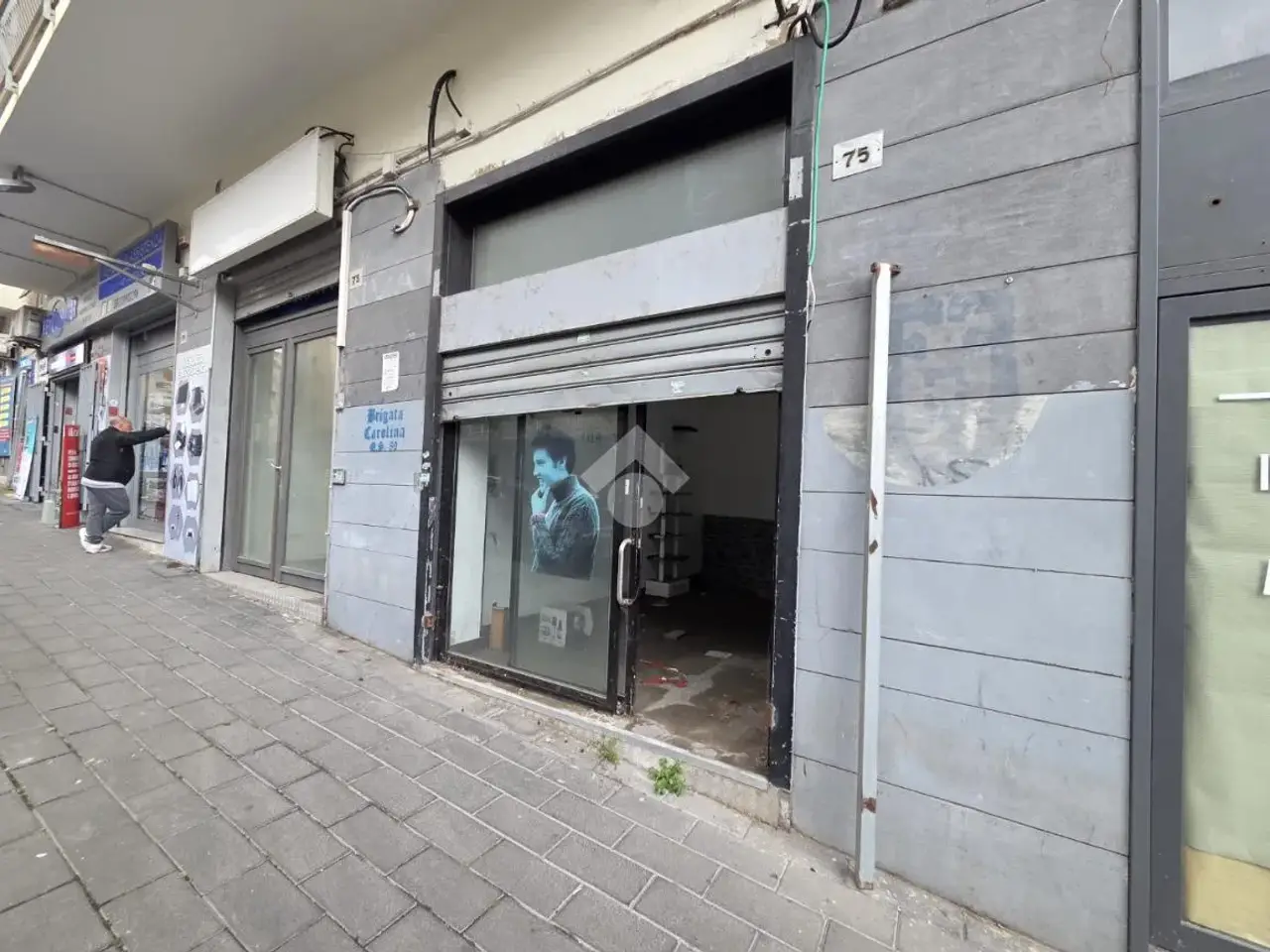 Negozio in Via Nicolò Garzilli 75, Napoli, {3} - Foto 2