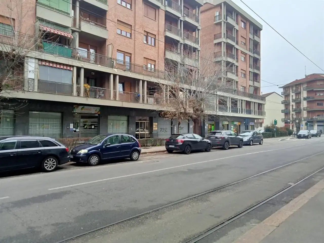 Negozio in Via Stradella 227, Torino, {3} - Foto 1