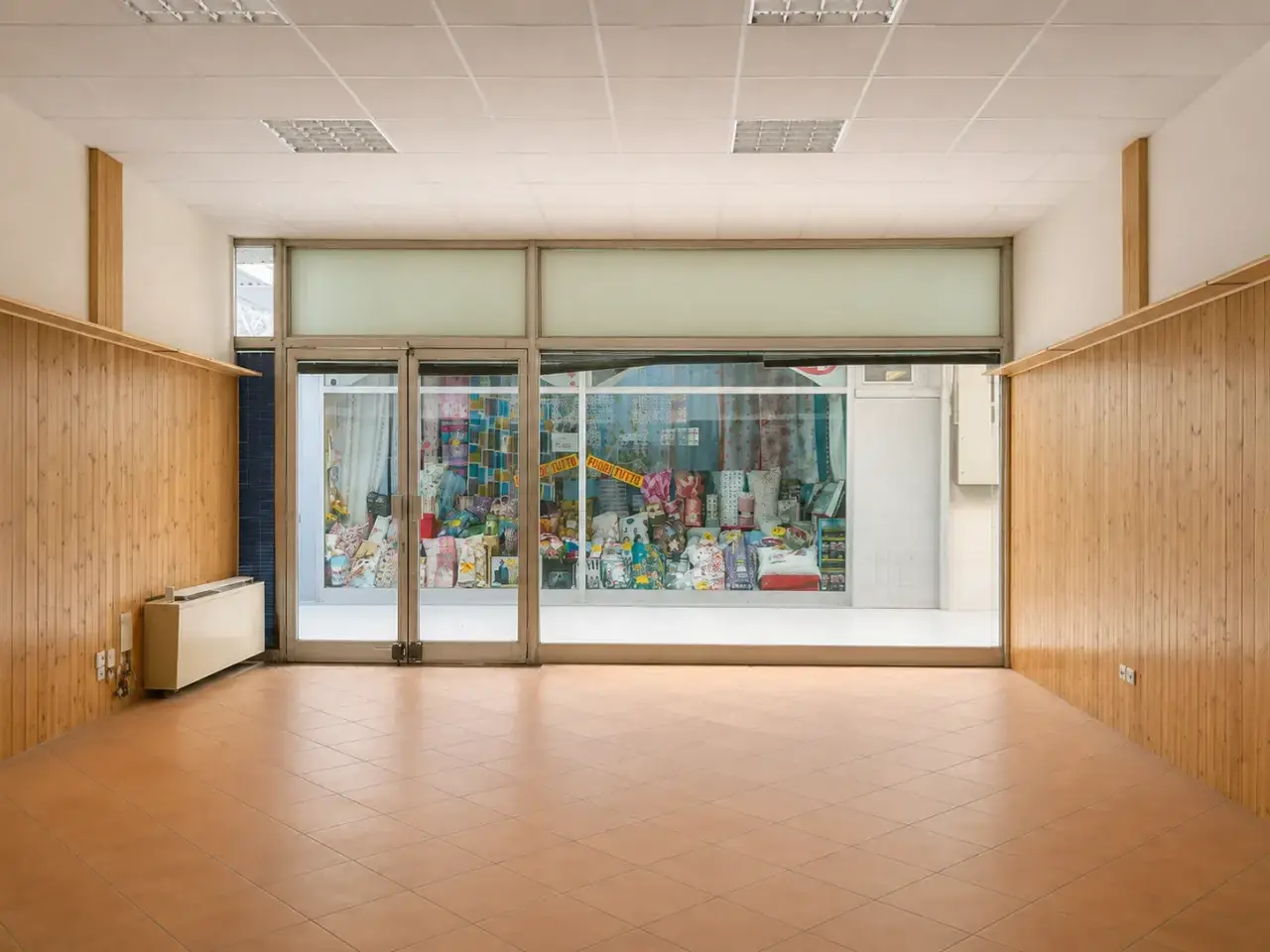Negozio in Via Luigi Pirandello, Bologna, {3} - Foto 2