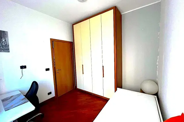 insertion image