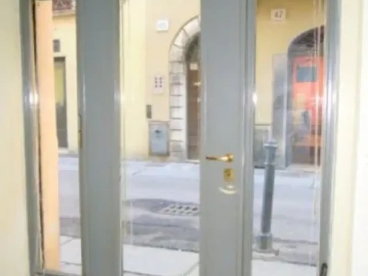 Negozio in Via Pozzo dell'Olmo 44, Brescia, {3} - Foto 2
