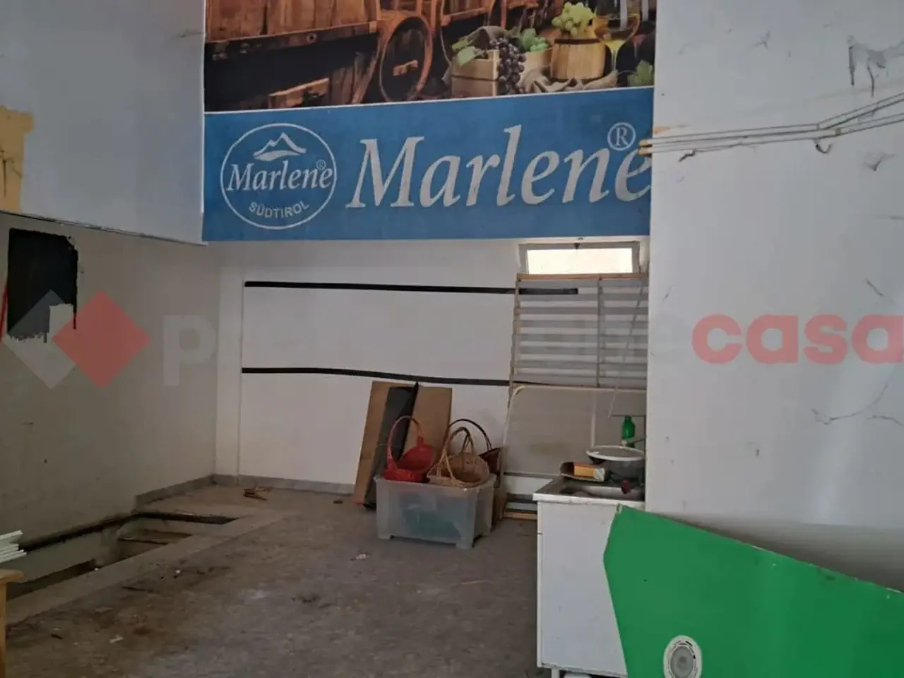 Negozio in Via Daniele Petrera 44, Bari, {3} - Foto 2