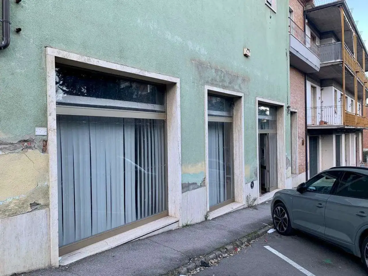 Negozio in Via Grassi 32, Sinalunga, {3} - Foto 1