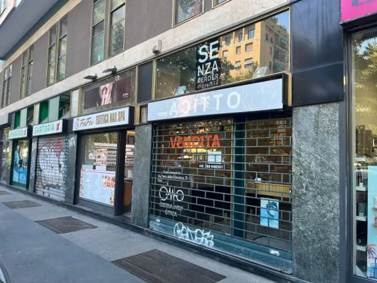 Negozio in Viale Francesco Crispi 5, Milano, {3} - Foto 1