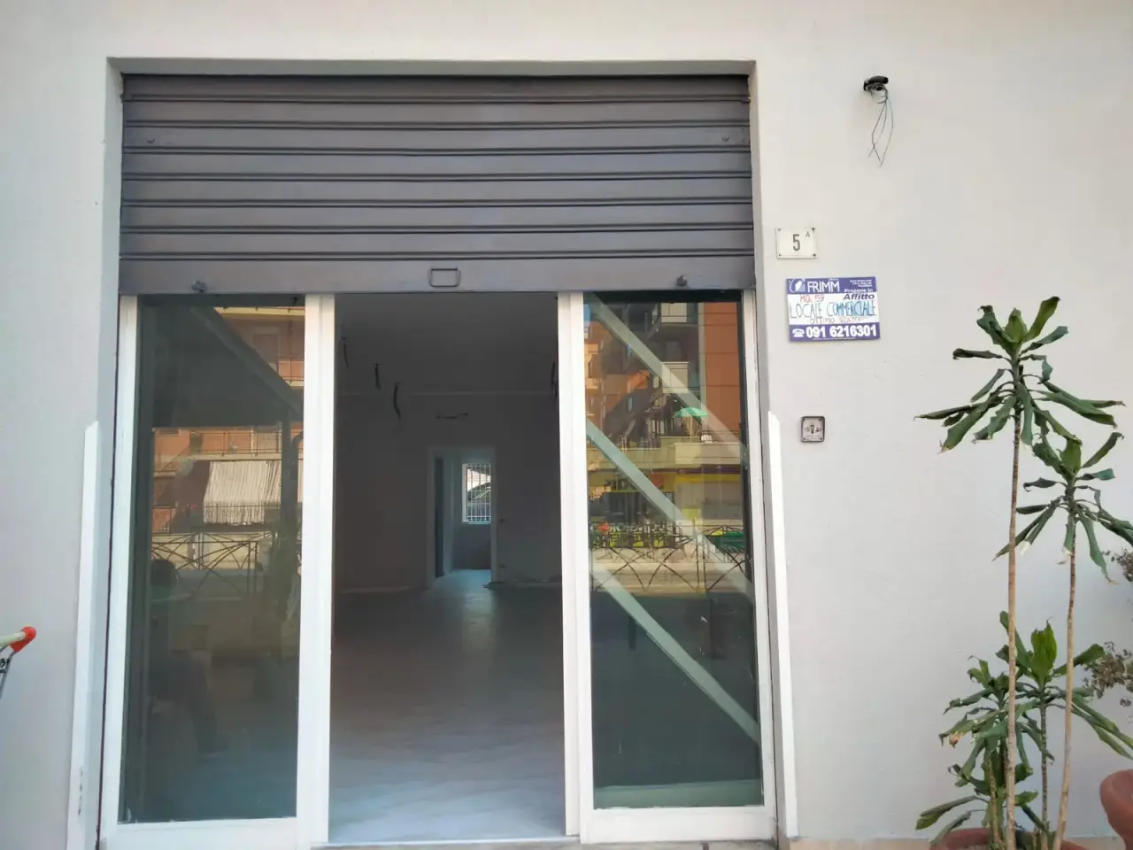 Negozio in Via Portella della Ginestra 5a, Palermo, {3} - Foto 1