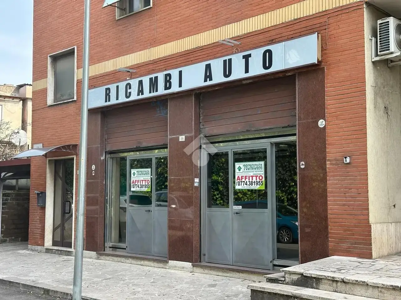 Negozio in Locale Via della Serena 3, Tivoli, {3} - Foto 2