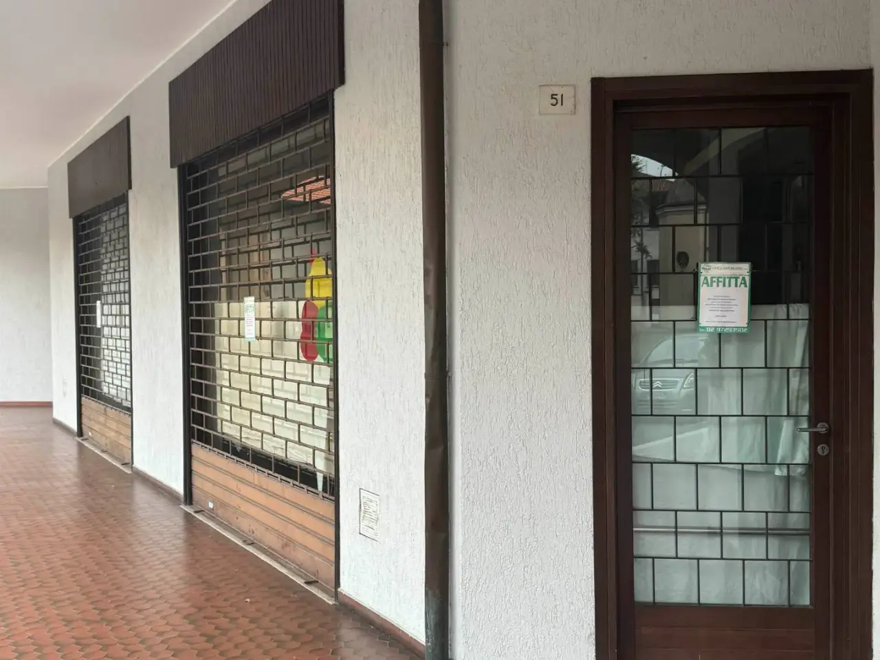 Negozio in Via Geltrude Beolchi 51, Cuggiono, {3} - Foto 1