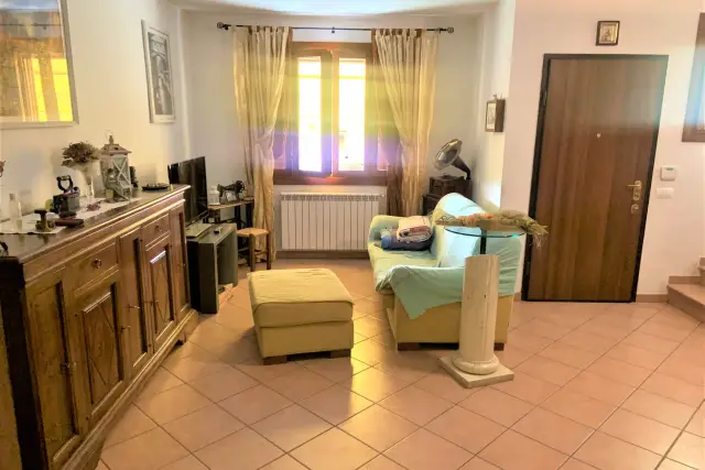 Villa a schiera in {3}, Via Enrico Berlinguer - Foto 1