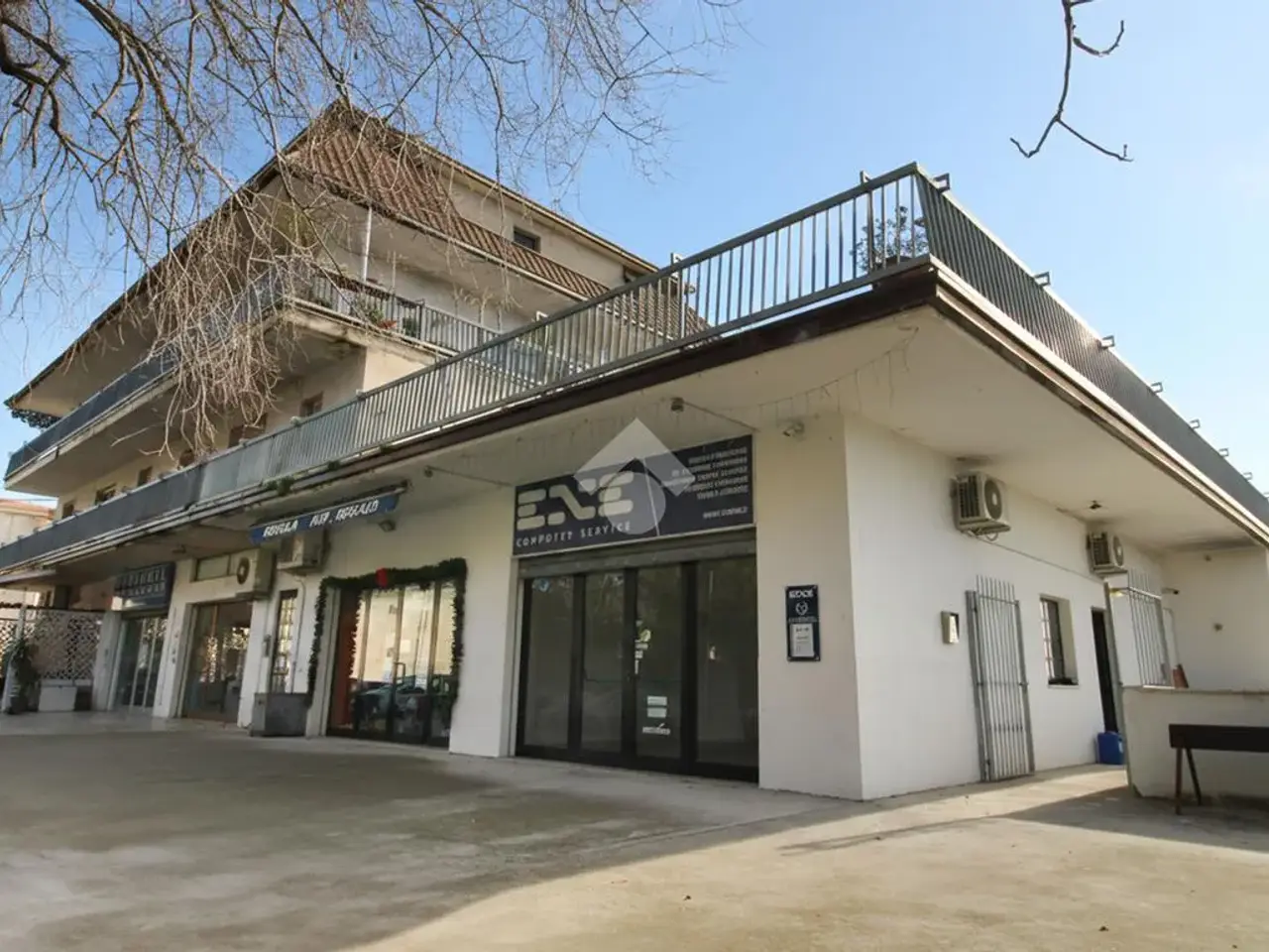 Negozio in Via Celeste 5, Sant'Elpidio A Mare, {3} - Foto 1