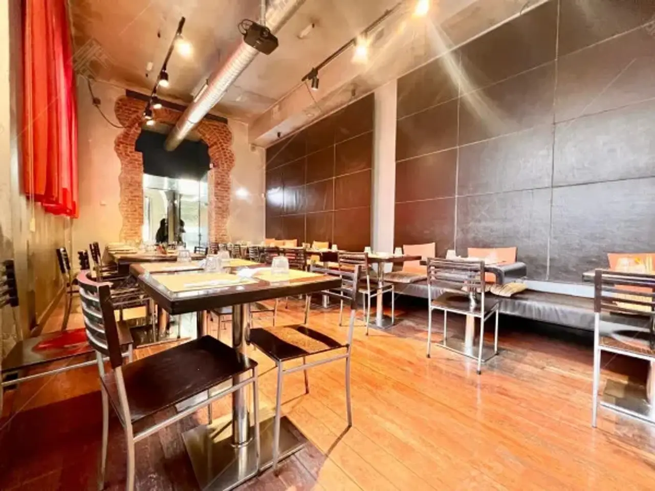 Ristorante in Via Ugo Bassi 3, Milano, {3} - Foto 1