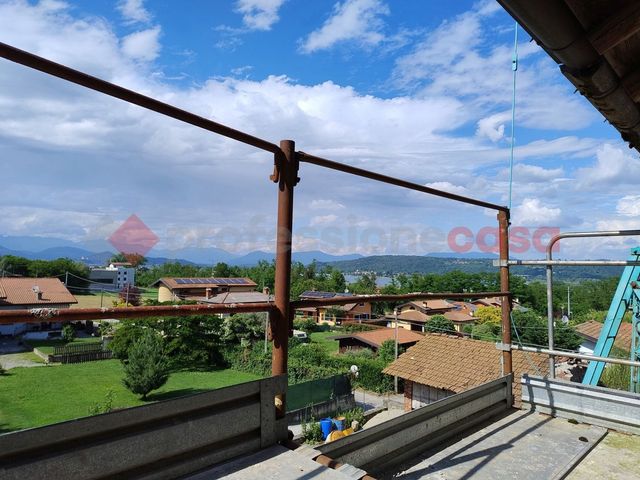 3-room flat in Via Glisente , Castelletto sopra Ticino - Photo 1