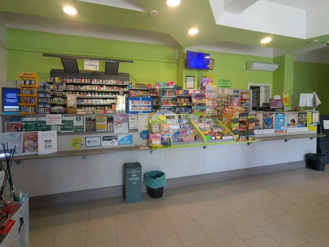 Negozio in Viale G. Marconi 65, Montichiari, {3} - Foto 2