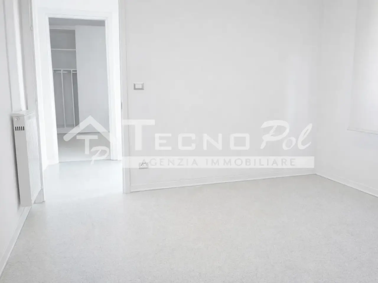 Ufficio in Via Monte Grappa, San Giorgio Delle Pertiche, {3} - Foto 2