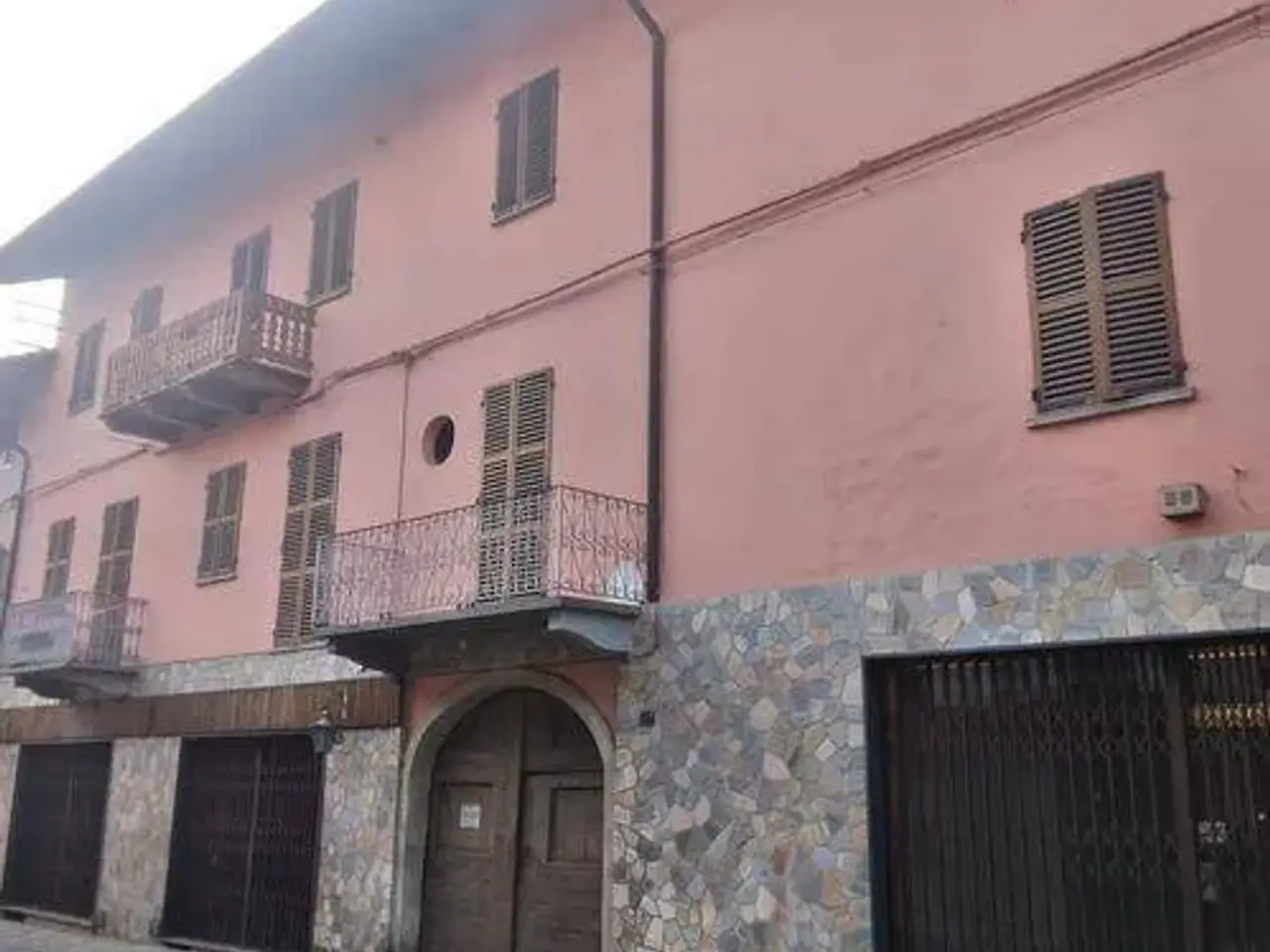 Locale commerciale in Piazza Sette Martiri, Candia Canavese, Candia Canavese, {3} - Foto 1