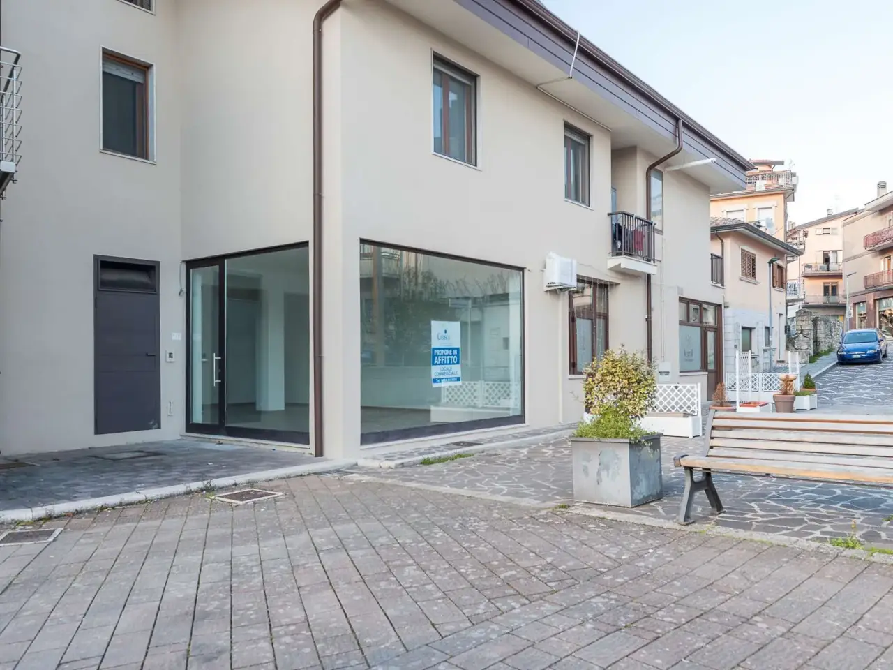 Negozio in Via Canale del Principe, Castel Di Sangro, {3} - Foto 1