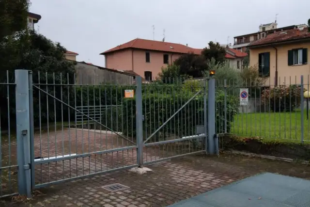 Garage or car box in Via Libertà, Concorezzo - Photo 1