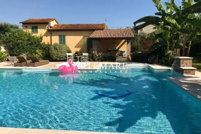 Villa in Via Crociale, Pietrasanta - Foto 1