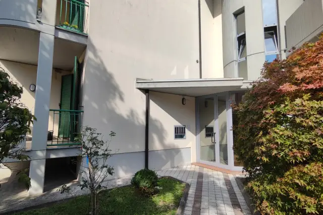 Vierzimmerwohnung in Via Leonardo 80, Piacenza - Foto 1