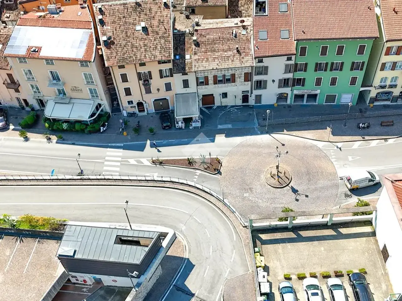 Negozio in Via Francesco Calsone 32, Salo', {3} - Foto 1