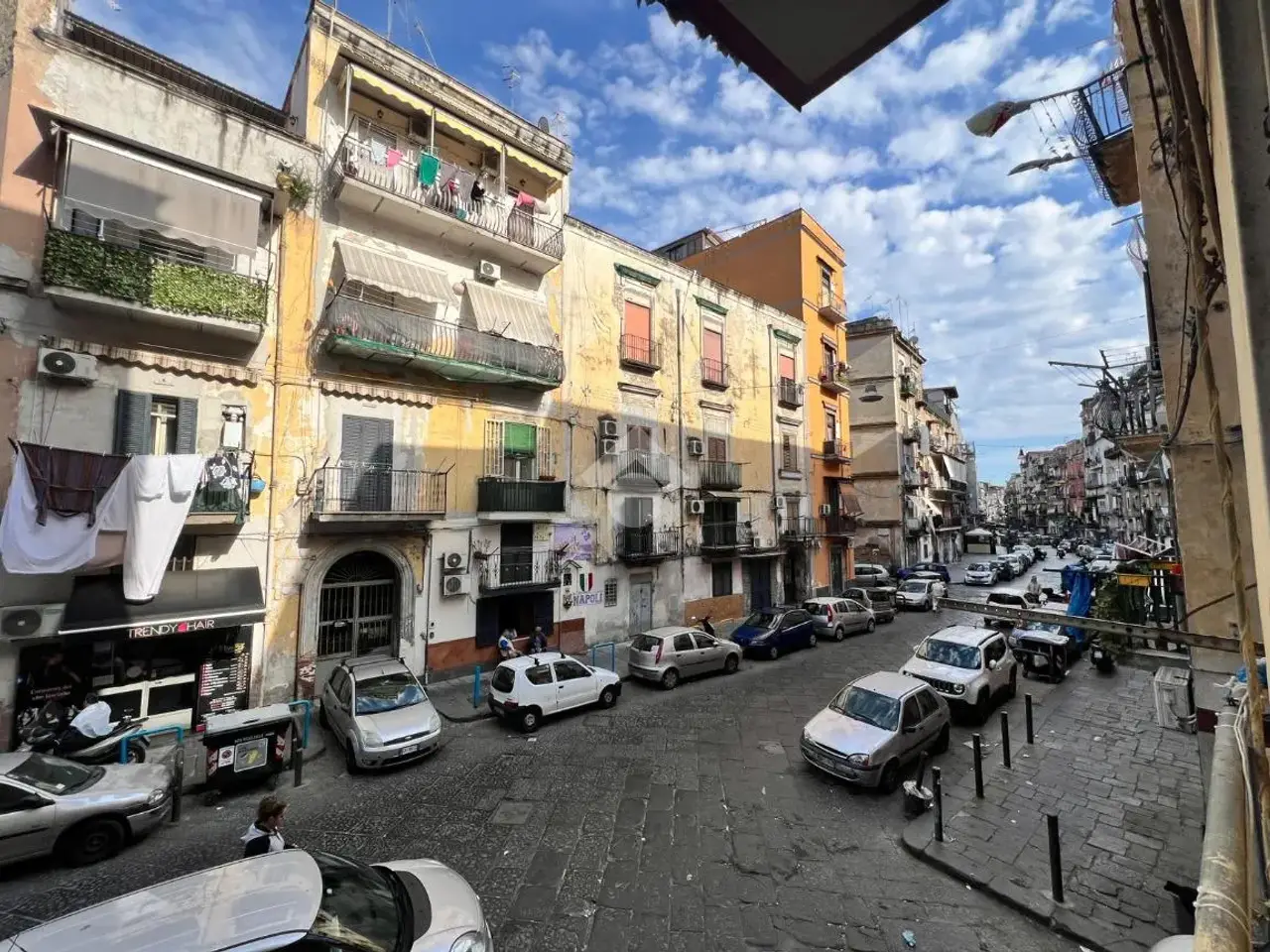 Negozio in Via Sant' Antonio Abate 261, Napoli, {3} - Foto 1