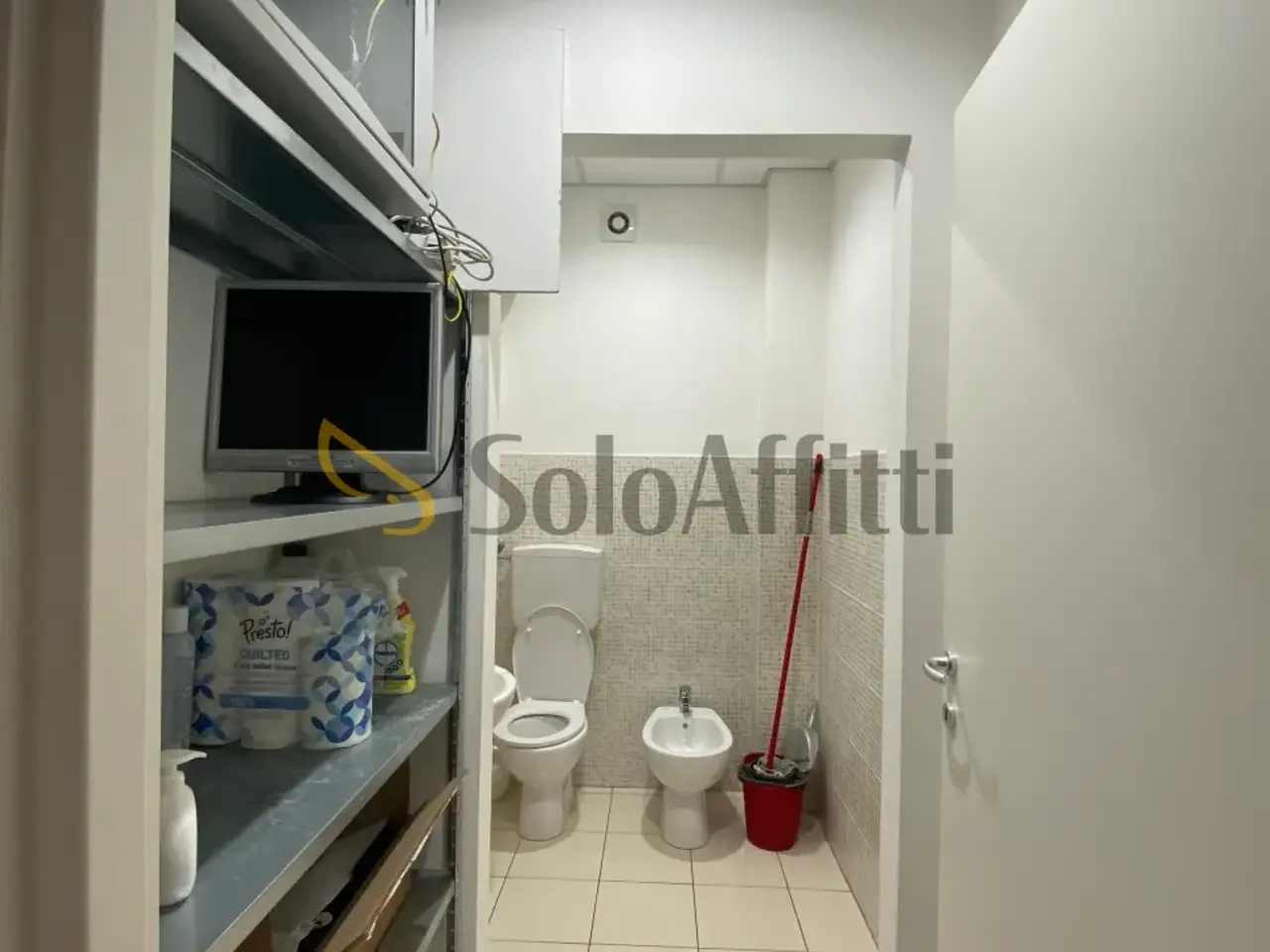 Negozio in , Macerata, {3} - Foto 2