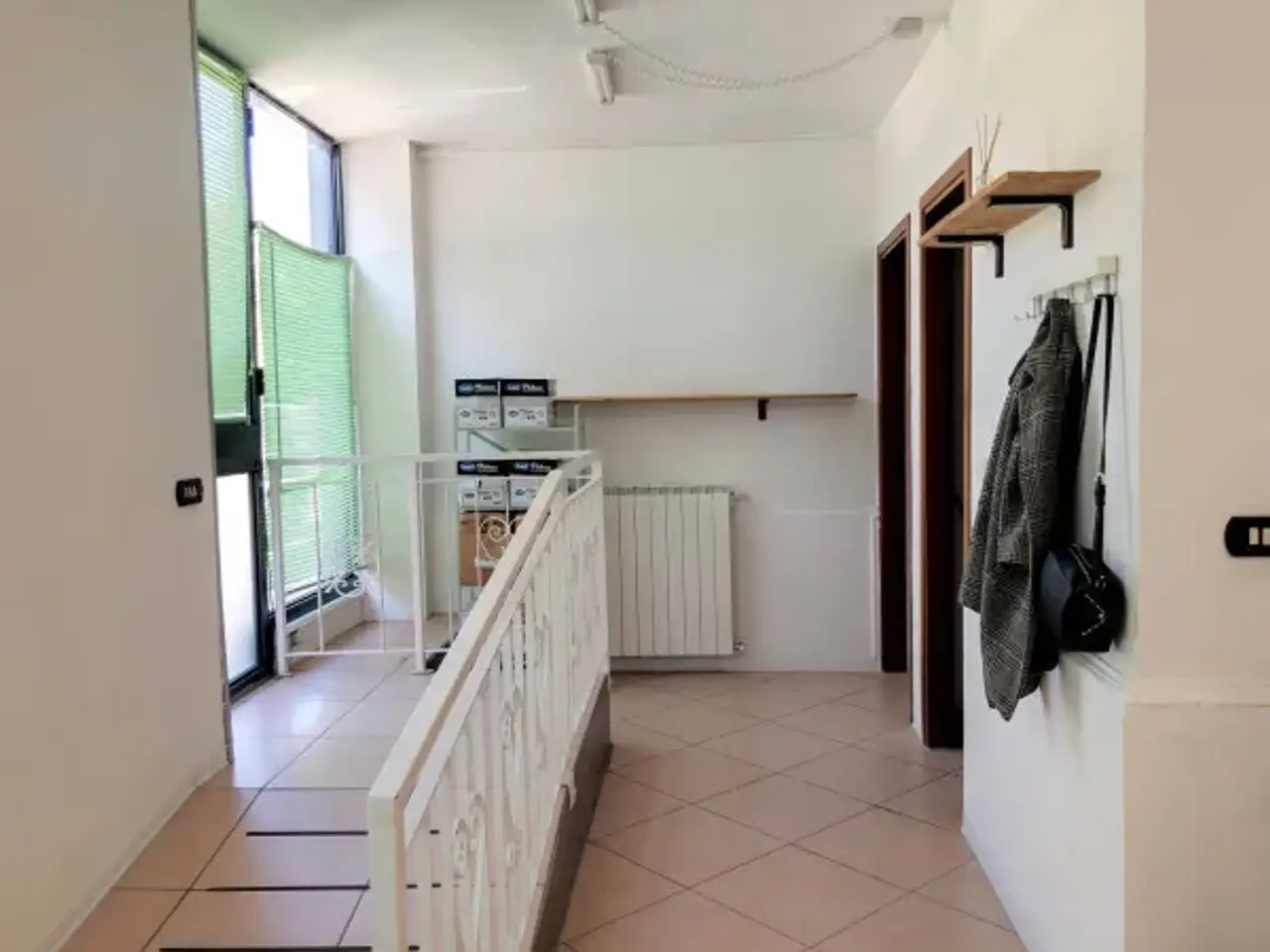 Negozio in Via San Giulio 3/a, Novara, {3} - Foto 2