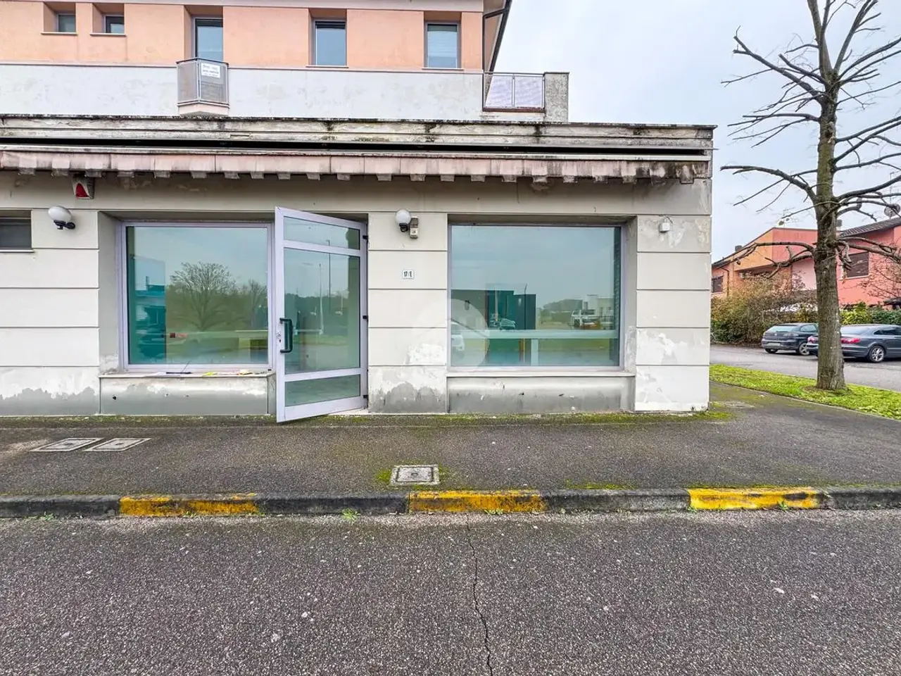 Negozio in Via Lazio, Asola, {3} - Foto 1