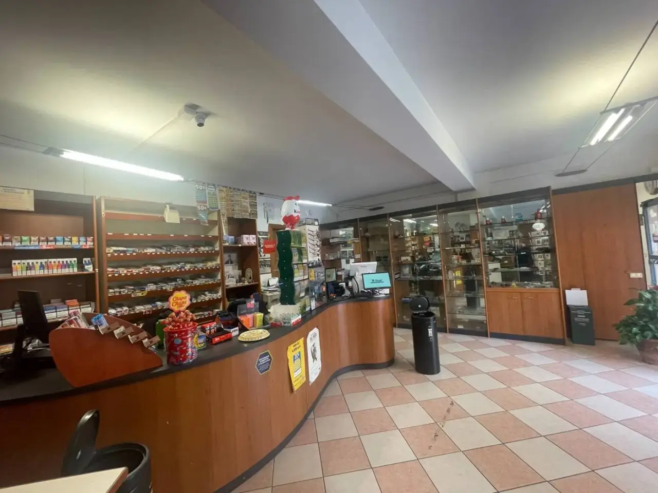 Esercizio commerciale in Via Romagna Terni, Terni, {3} - Foto 1