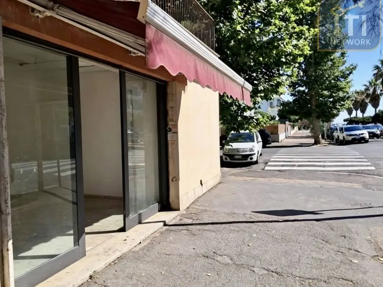 Negozio in Viale della Stella Polare, Roma, {3} - Foto 2