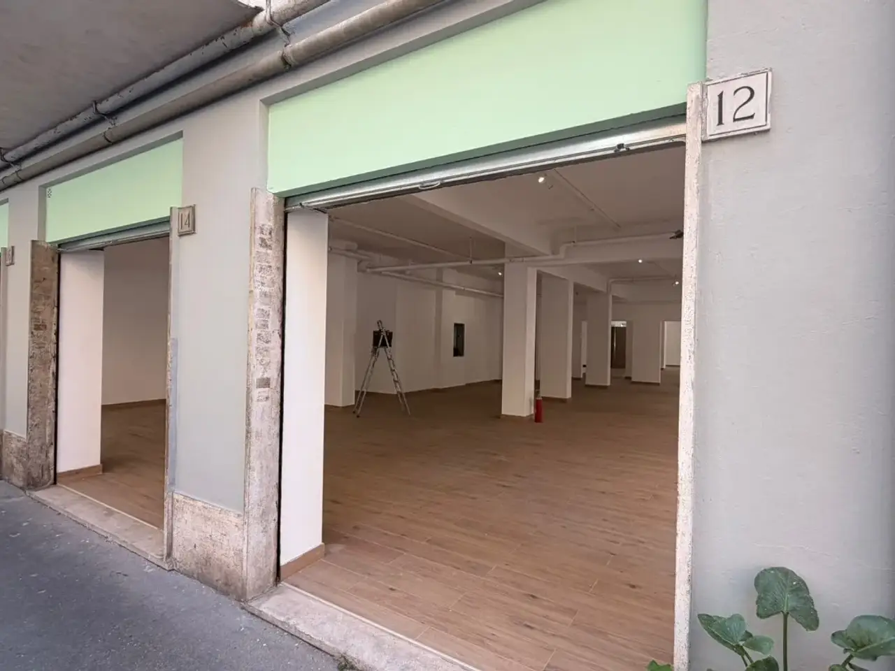 Negozio in Via Cerreto Guidi, Roma, {3} - Foto 1
