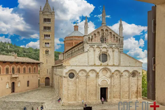 Trilocale in Piazza Giuseppe Garibaldi, Massa Marittima - Foto 1