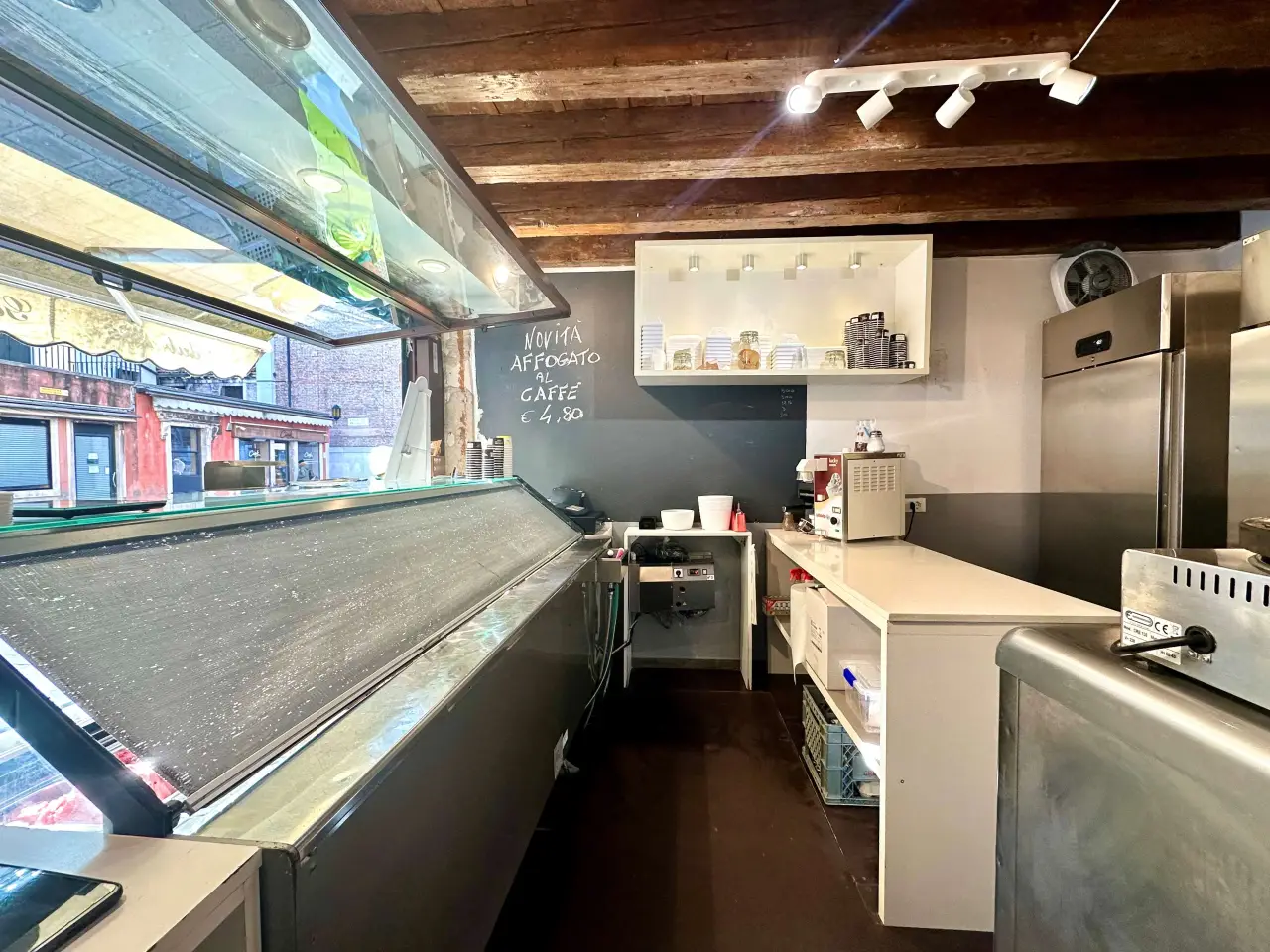 Gelateria in Campo San Tomà, Venezia, {3} - Foto 2