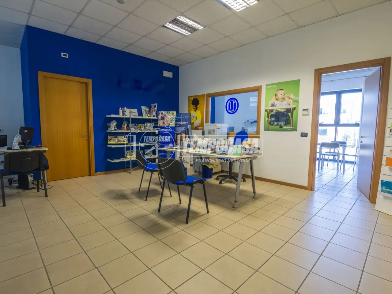 Ufficio in Via dell'Industria , Corridonia, {3} - Foto 2
