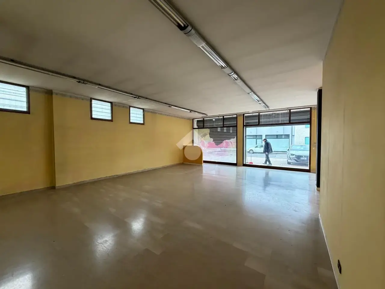 Negozio in Via B. Trento 23, Tombolo, {3} - Foto 2