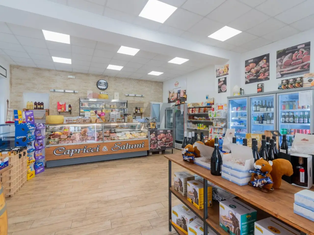 Esercizio commerciale in Piazza Pallavicino 36, Palermo, {3} - Foto 1
