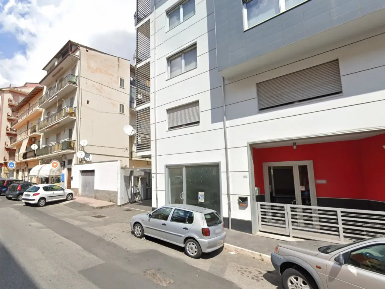 Negozio in Viale 1 Maggio 54, Lamezia Terme, {3} - Foto 2