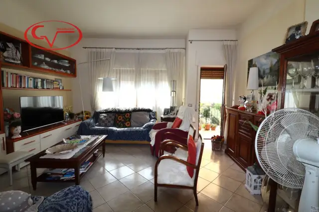 Apartament in Via Michelangelo, Montevarchi - Photo 1