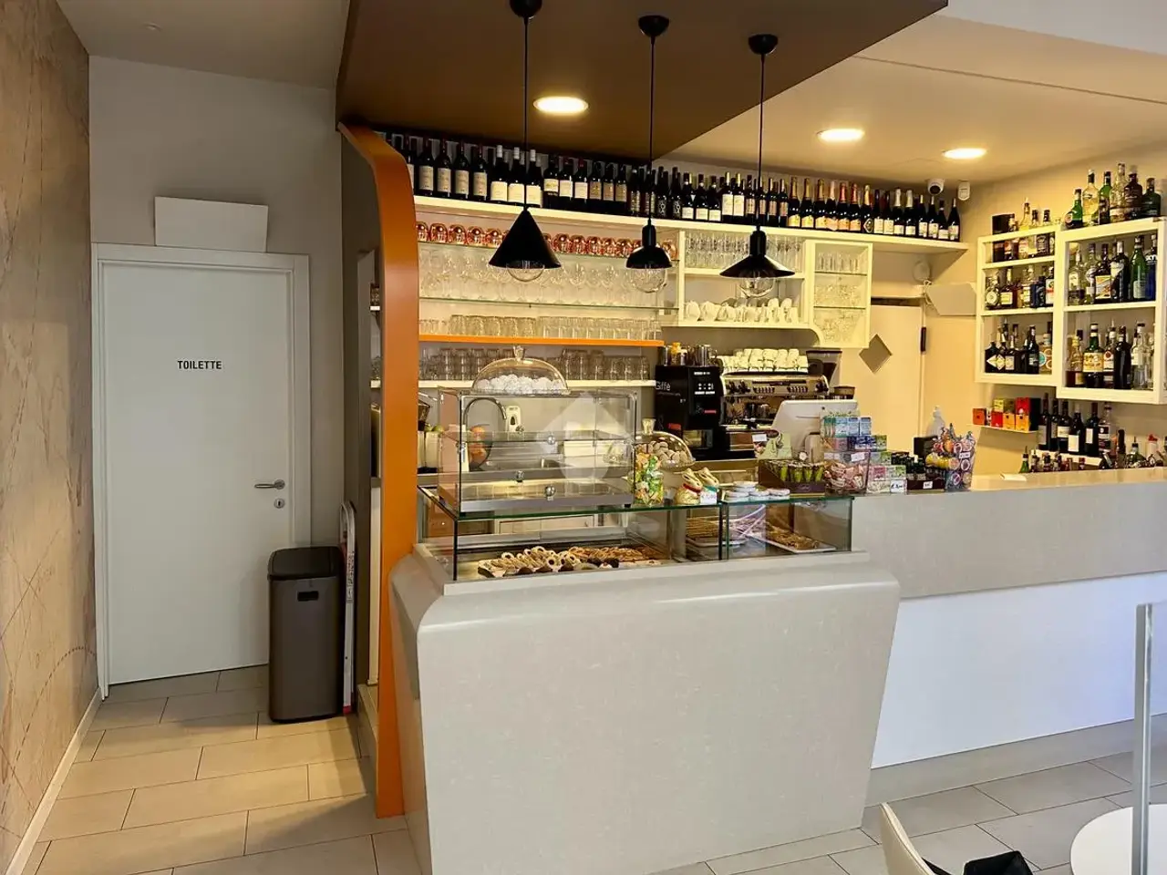 Negozio in Via Portici 6, Rovereto, {3} - Foto 2