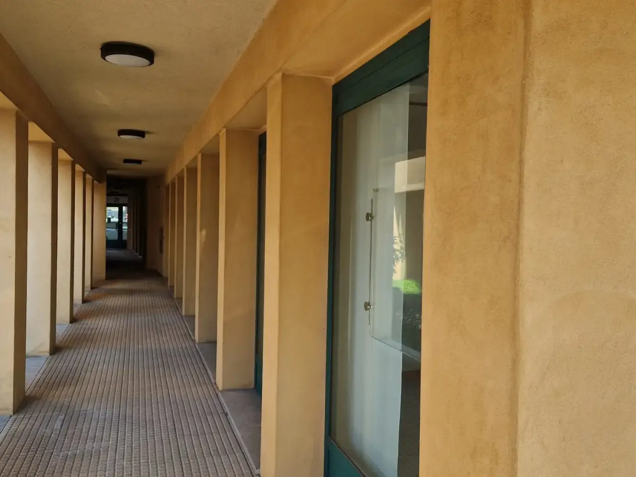 Negozio in Via Volta 11/B, Albavilla, {3} - Foto 2