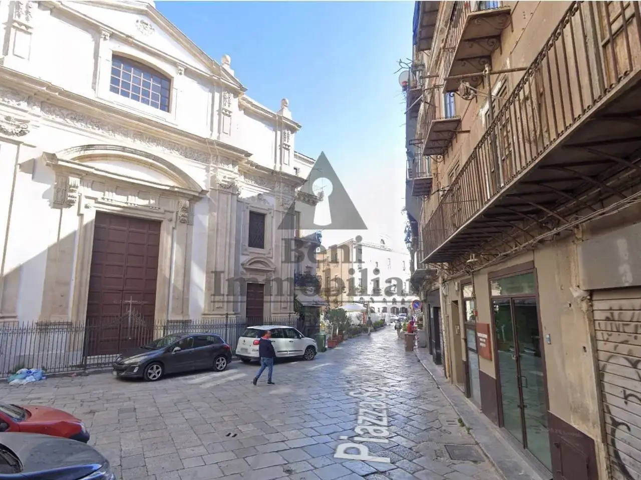 Esercizio commerciale in Piazza Rivoluzione, Palermo, {3} - Foto 1